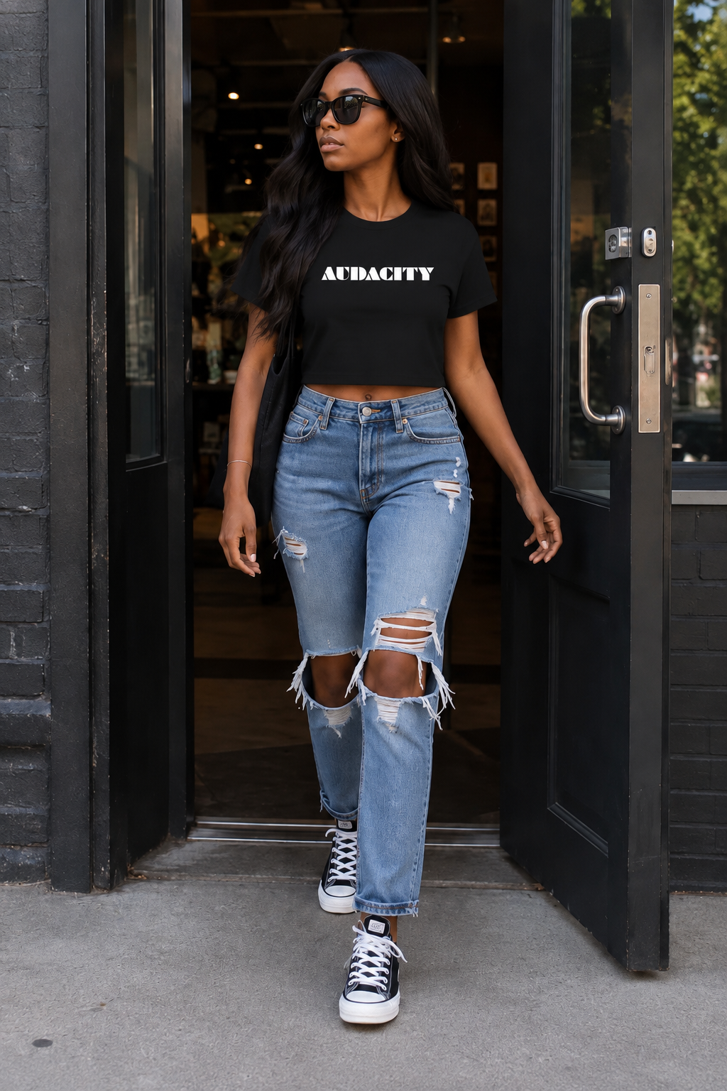 cropped,Tee,Tees,black,white,girls,women