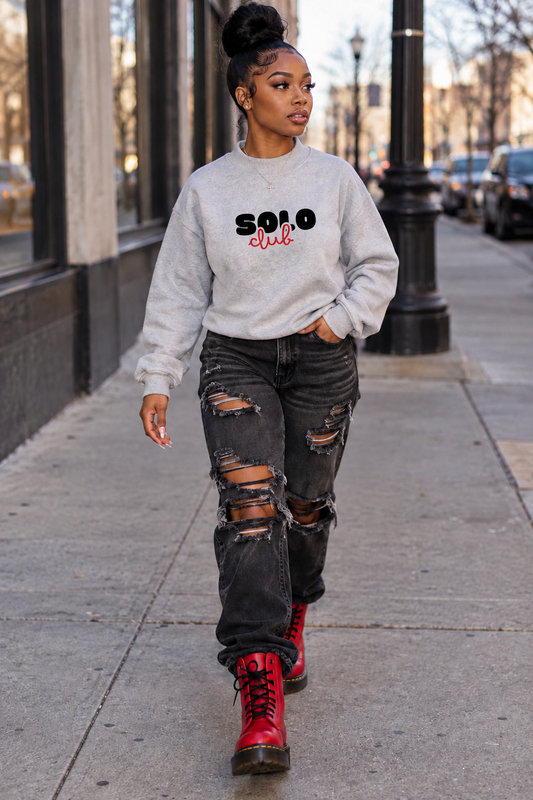 Gray,sweatshirt,sweatshirts,unisex,women,red,black,solo,streetwear,casual,minimalist
